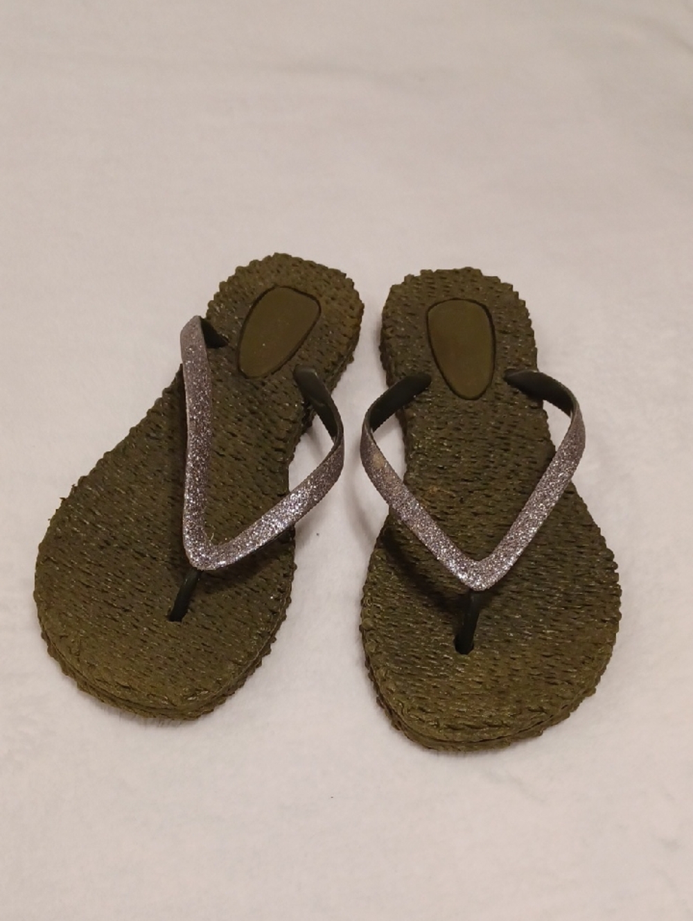 Women’s Glitter Strap The Cheerful Flip Flops By Ilse Jacobsen in Olive Green